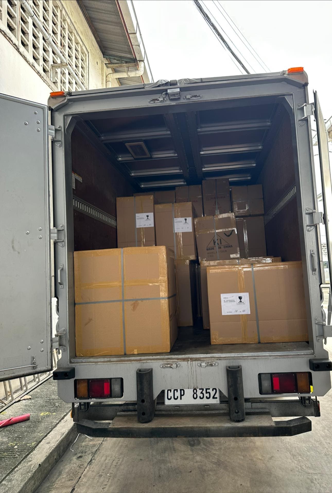 Closed Van Transport